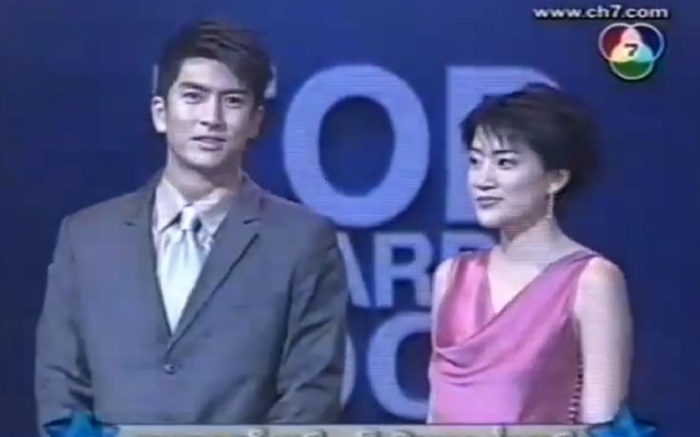 [图]2003 Top Awards，Tik蝉联视帝《出逃的公主》