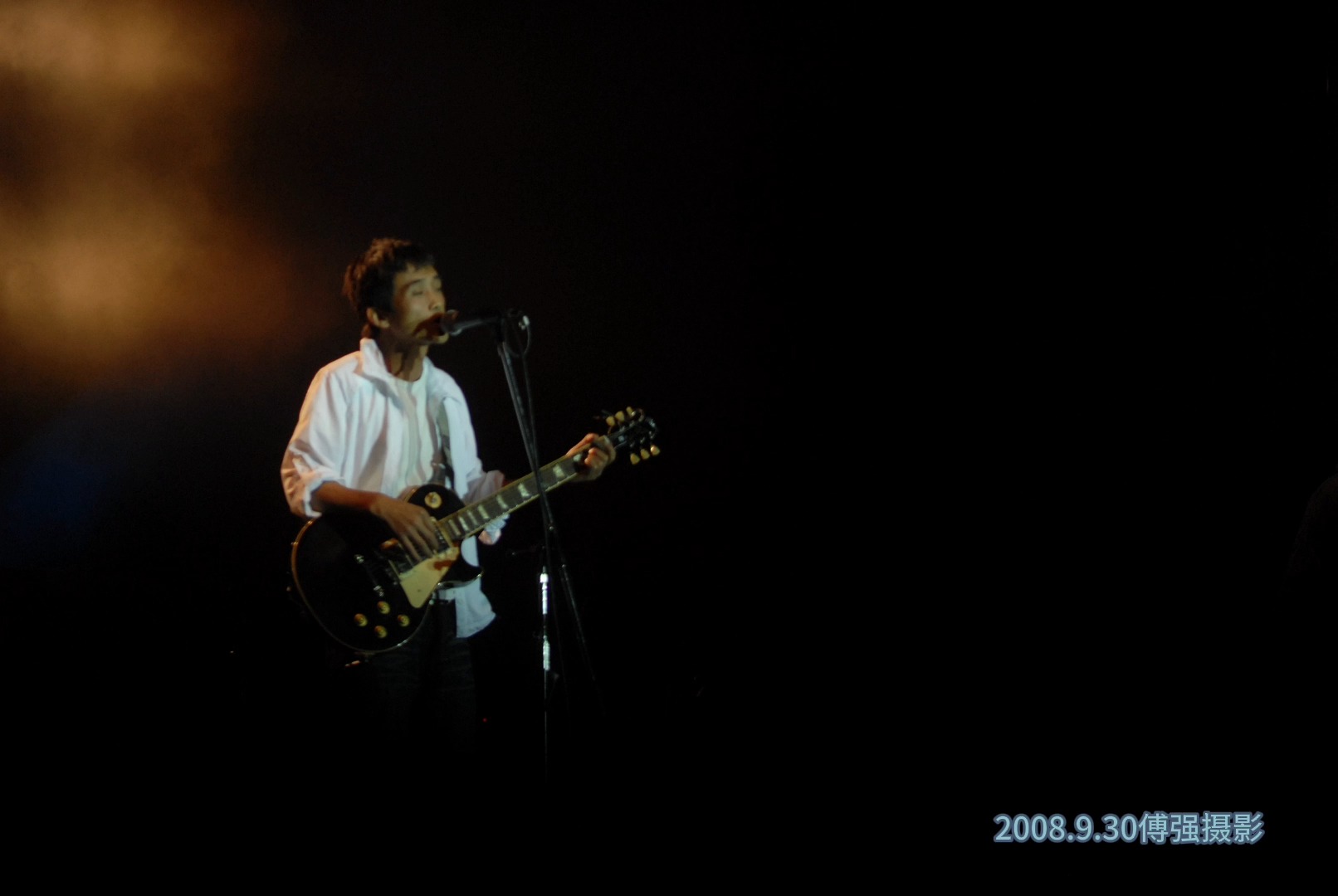 2008年9.30 北京海淀公园-张楚,(上苍保佑吃饱饭的人民),傅强摄影.