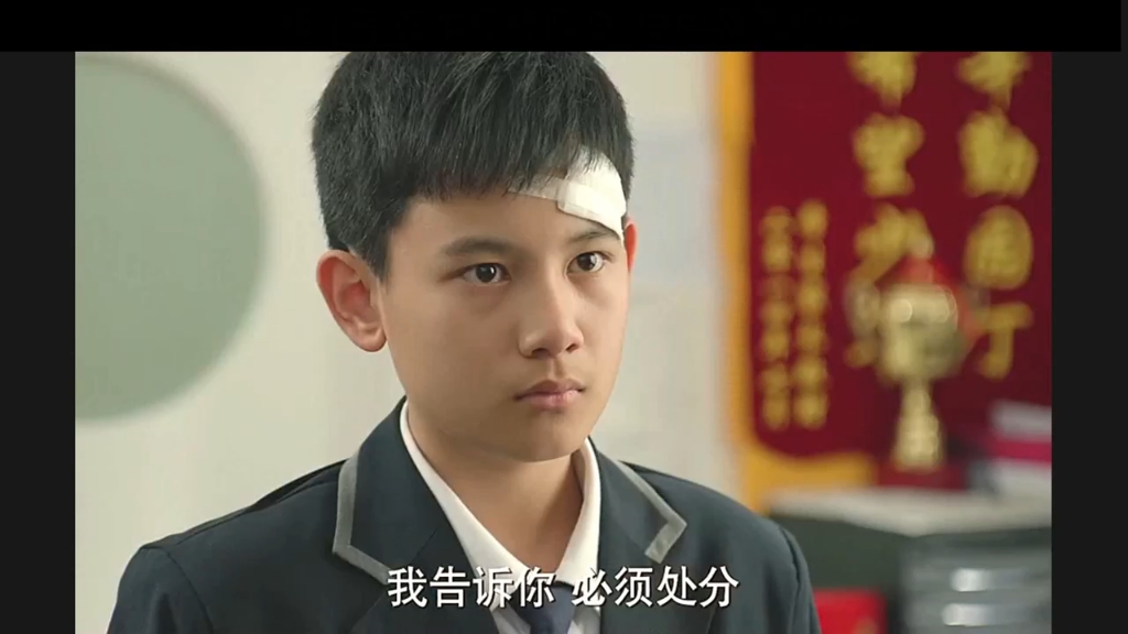 小别离:张小宇被同学欺负,后妈霸气护子