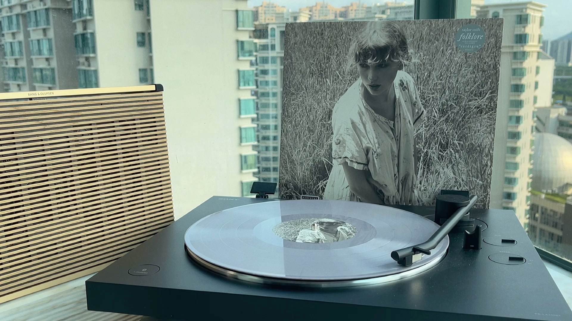 黑胶试听|illicit affairs - taylor swift_哔哩哔哩_bilibili