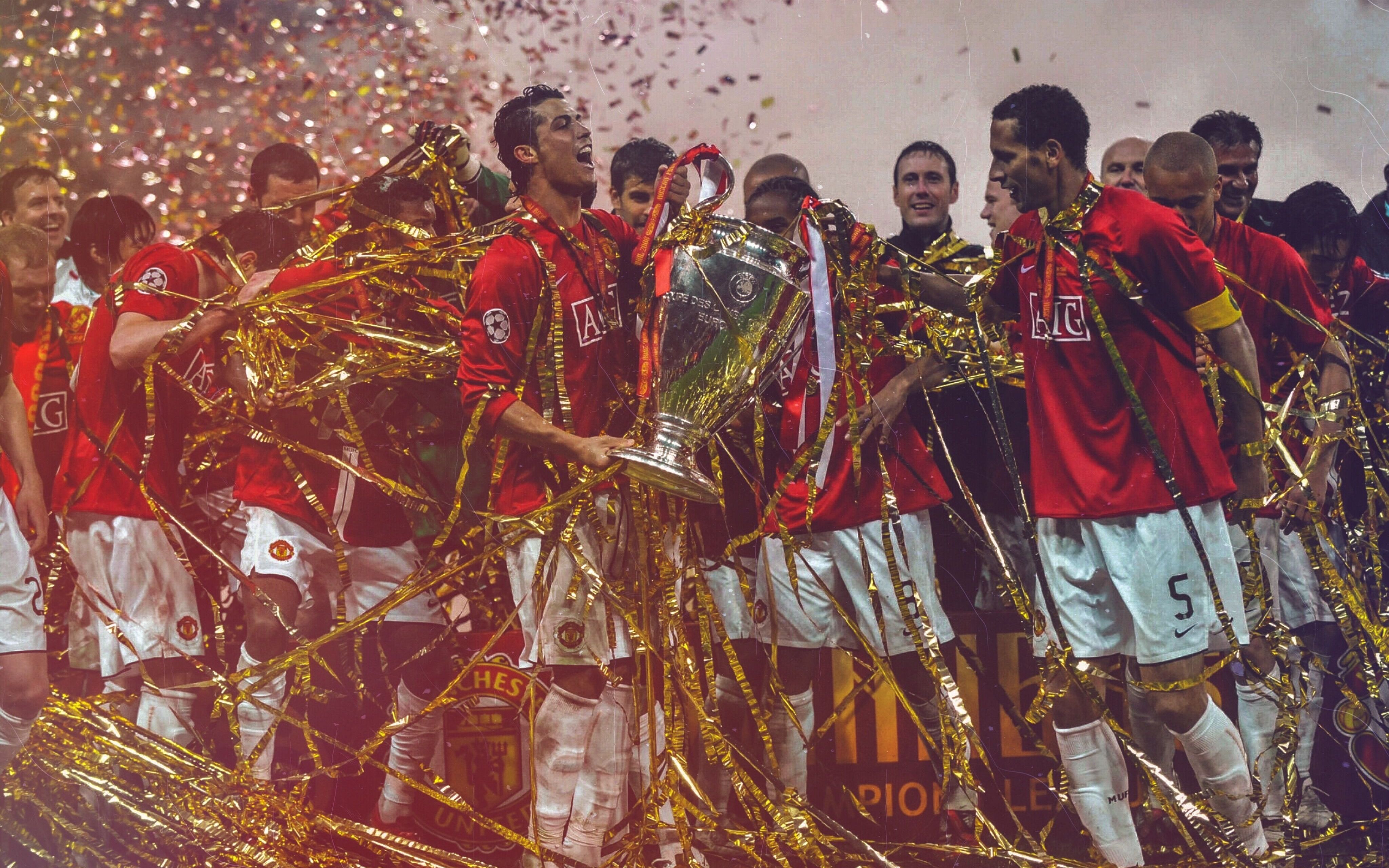 【那年今日】12年前的莫斯科雨夜 曼联获得队史第三座欧冠冠军!