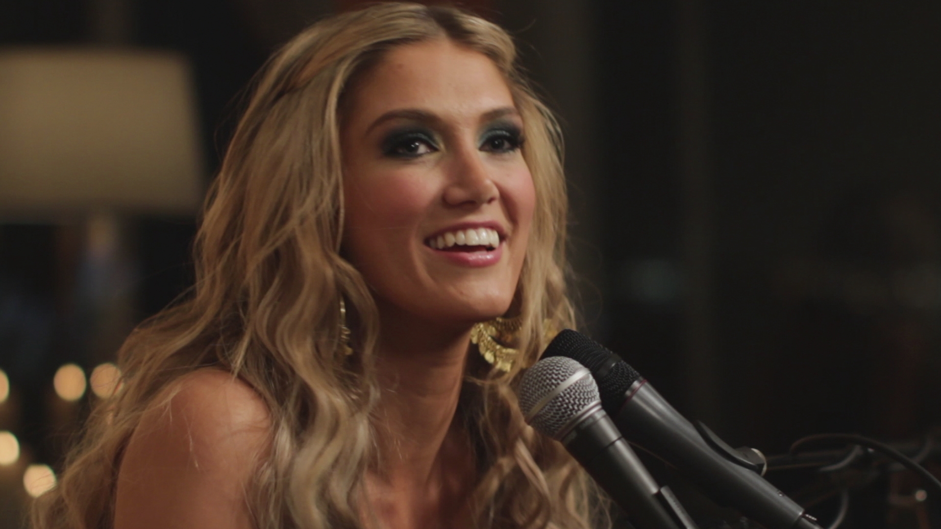 [图]Sitting on Top of the World (Acoustic Session) - Delta Goodrem