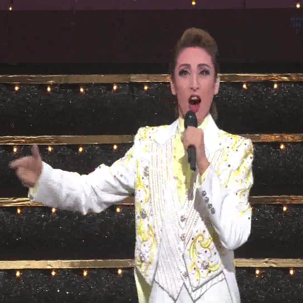 タカラヅカスペシャル2010～FOREVER TAKARAZUKA～ タカラヅカスペシャル2010～FOREVER TAKARAZUKA～ Amazon.co.jp