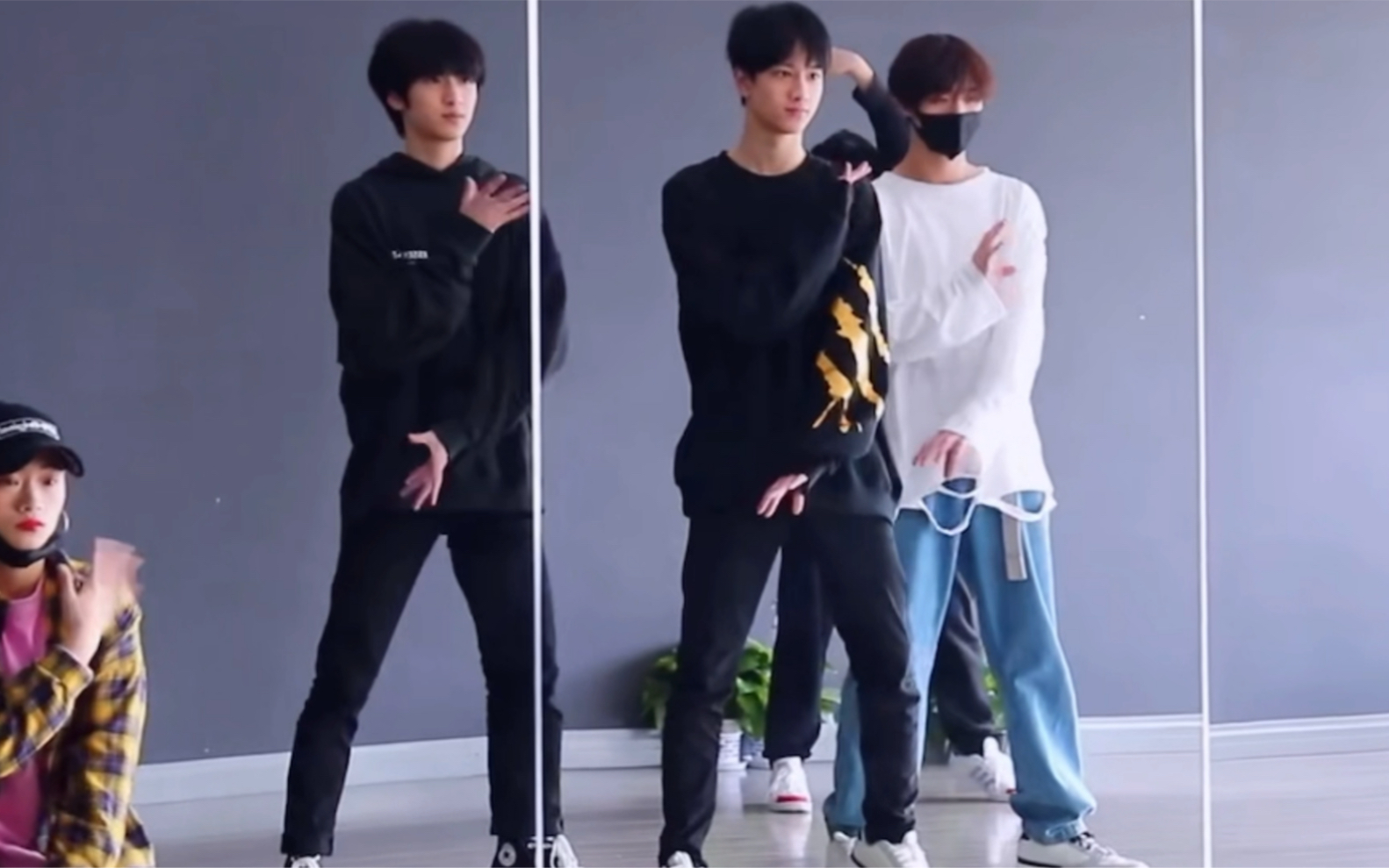 【丁程鑫x敖子逸x严浩翔】他们也是某种意义上的重逢