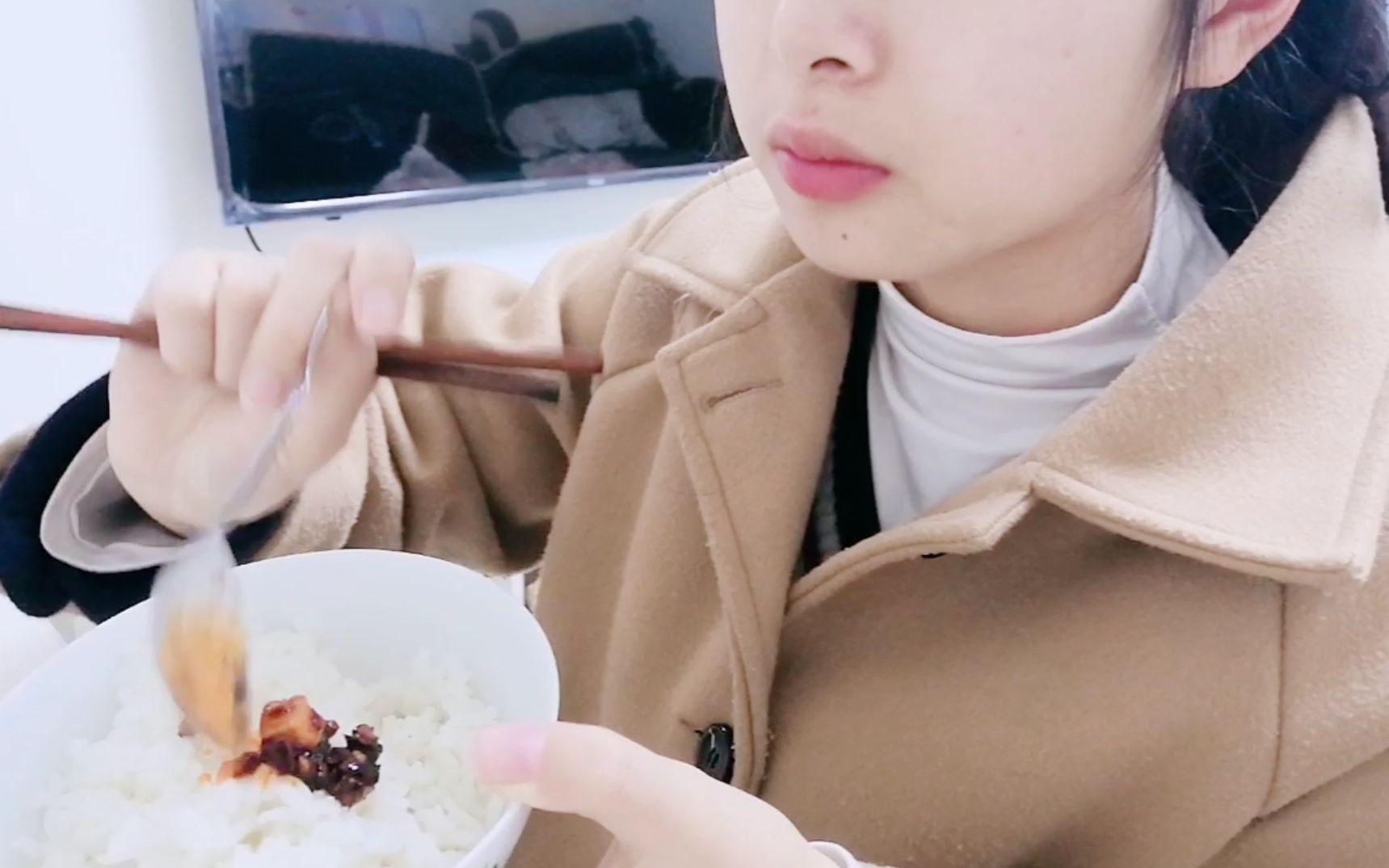 活动  老干妈拌饭,我是我爸妈的亲女儿,对吧?