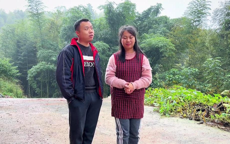 小飞跟洪霞以及家人不会让粉丝失望.一起加油