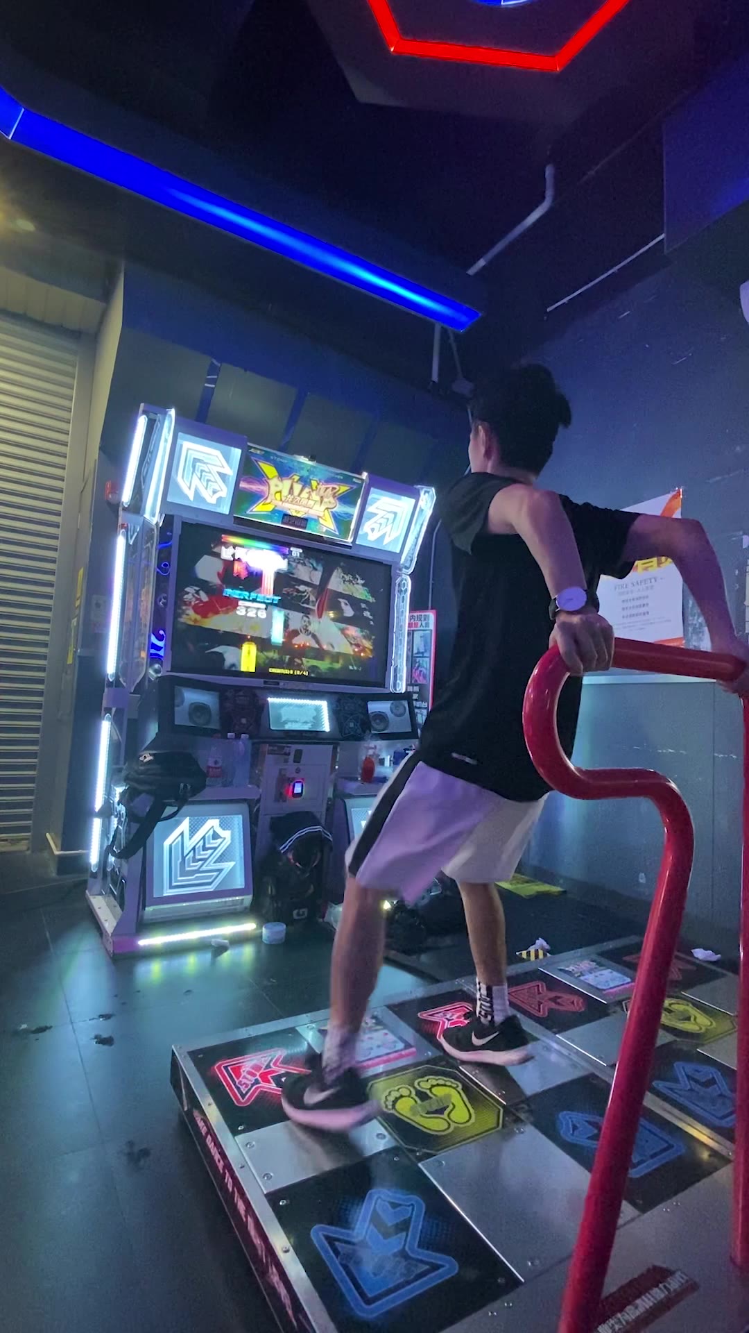 【piu跳舞机】适合饭后散步玩的歌(减脂指数1星/5星满)_哔哩哔哩bili