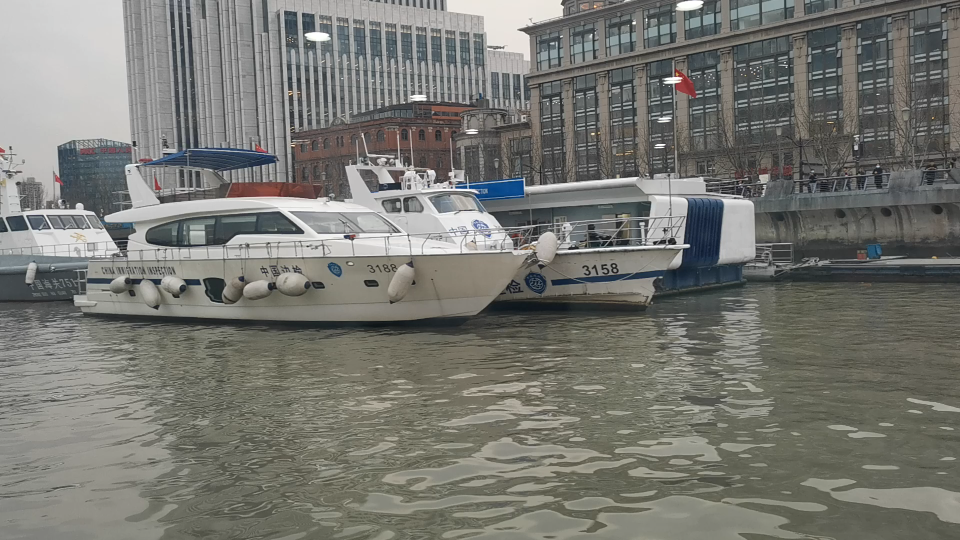 上海旅行坐轮渡从外滩到陆家嘴(东昌路渡口复兴东路渡口)轮渡内视角看江景哔哩哔哩bilibili