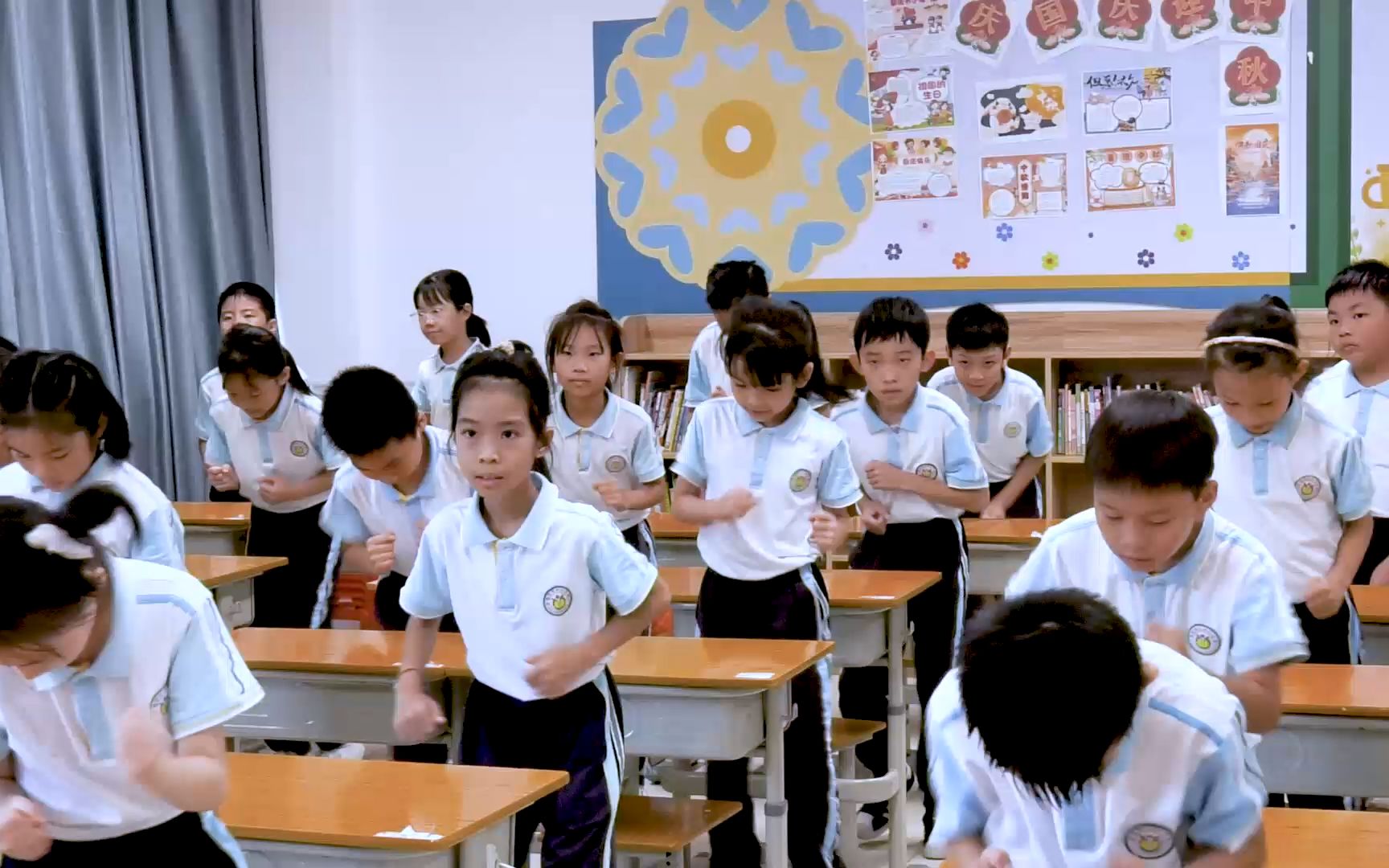 东莞市南城中心小学室内大课间体育活动微视频