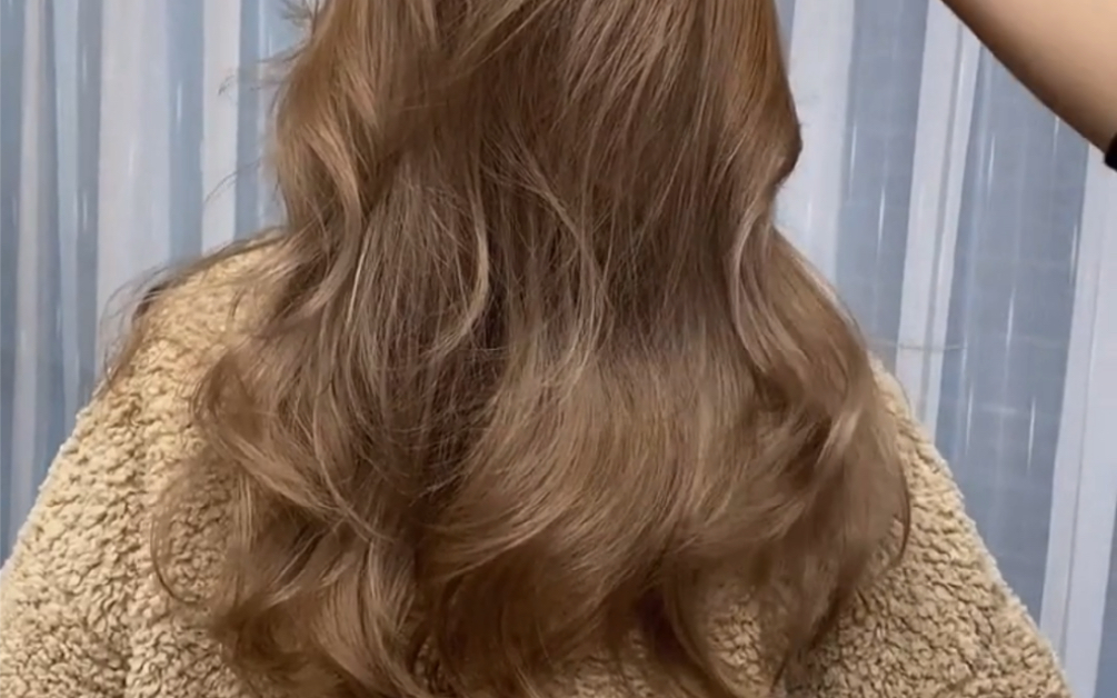 欧美风发色参考|显白奶茶棕色