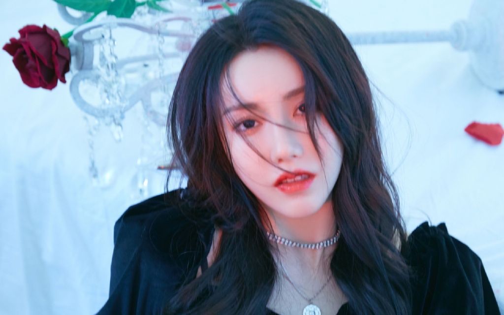 snh48  冯雨停 大摆锤之又是捡包袱的一天 hjj8