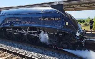 Télécharger la video: 60007 Sir Nigel Gresley - Taunton - 3 June 2023 - Steam train