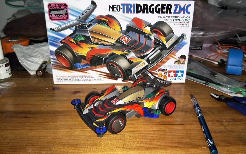 田宫双星新三角箭四驱车