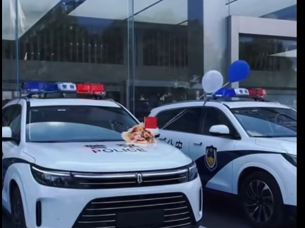 看看问界警车的内部哔哩哔哩bilibili