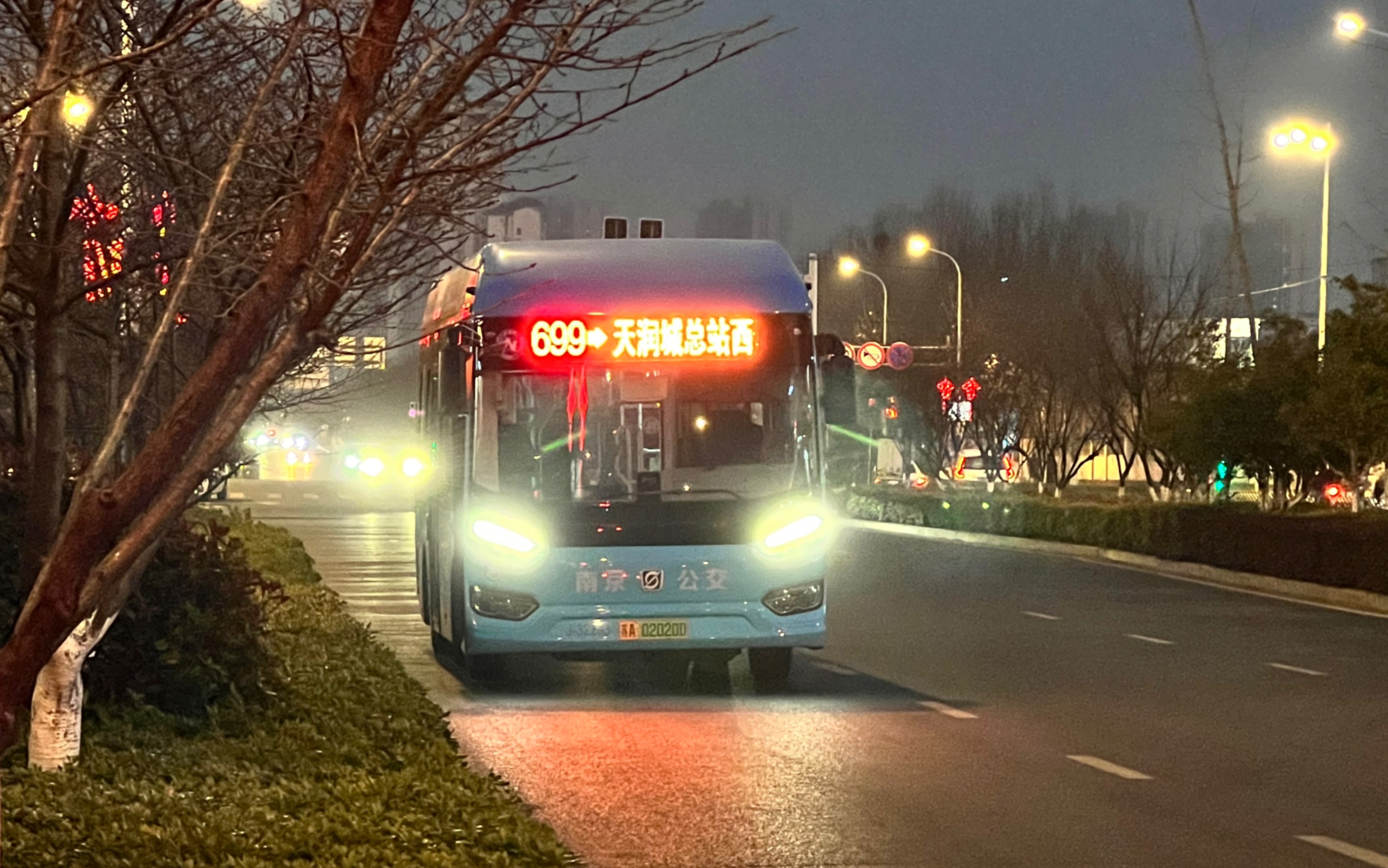 [南京公交]2023年度申沃8.5m級新車(swb6859ev01g)699路乘坐體驗