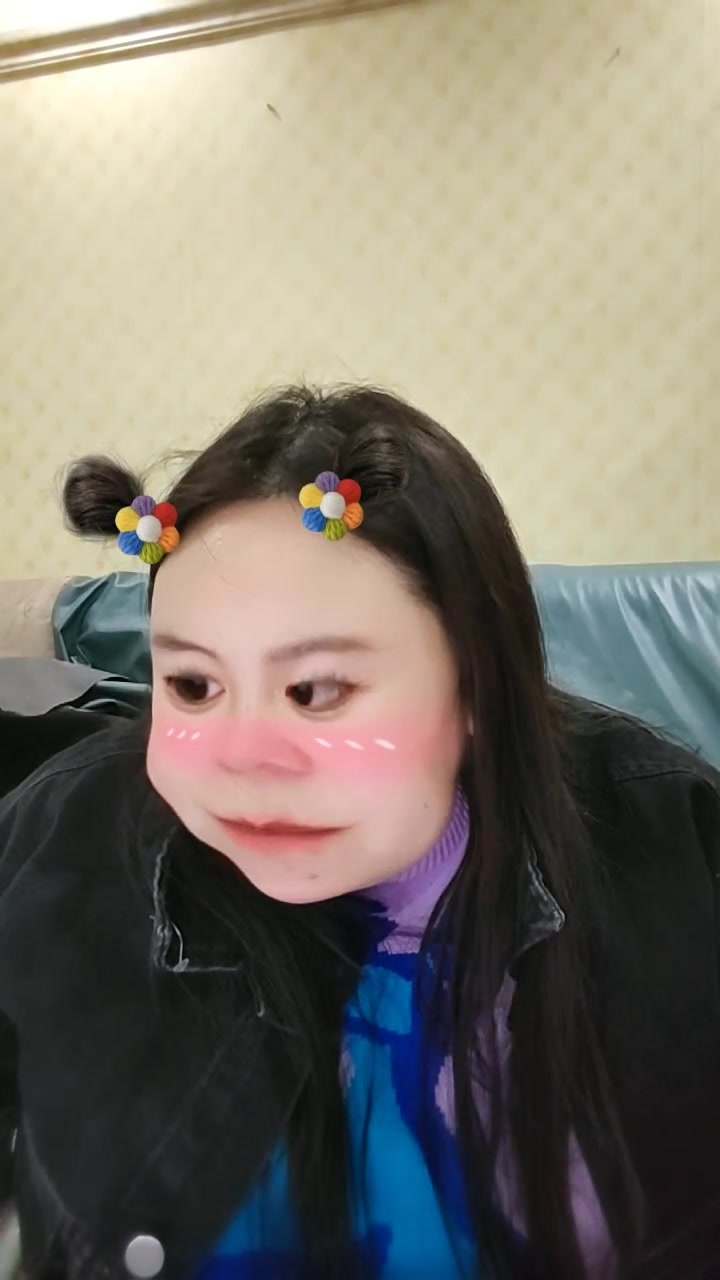 洛丽塔大哥正在直播20240219