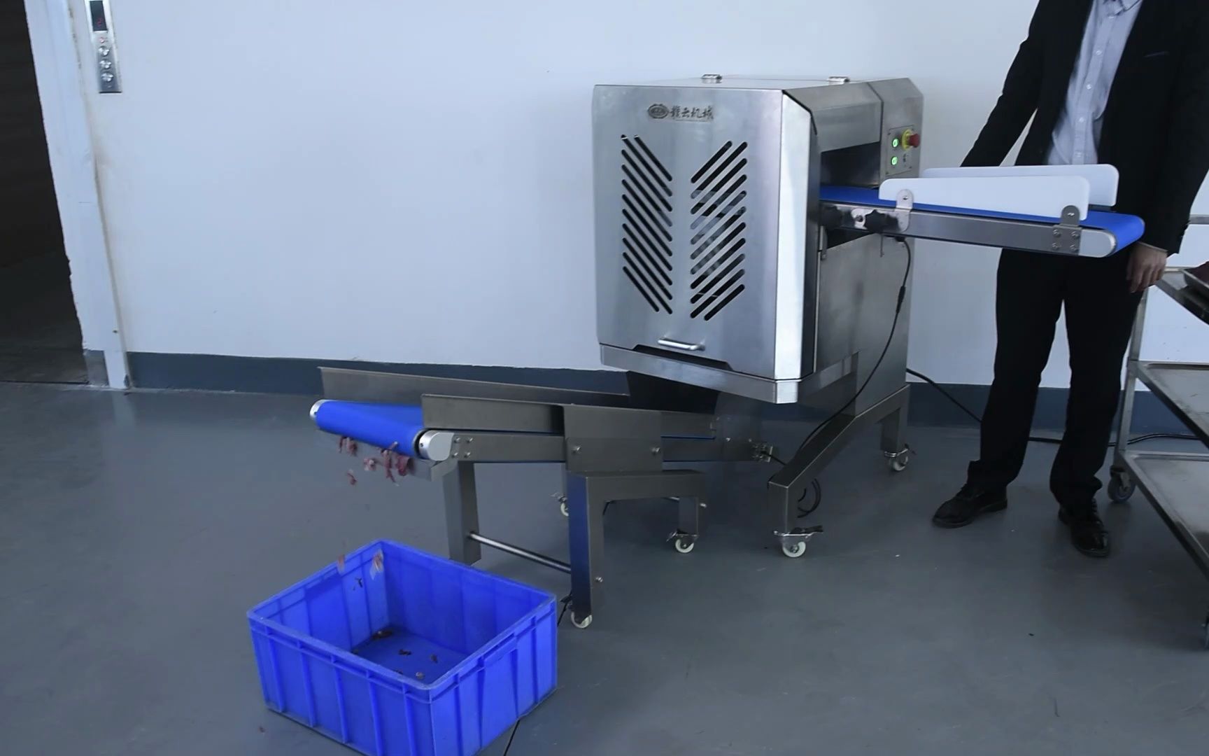 全自动多功能连续式鲜肉切肉机 猪肉切片切丝的机器