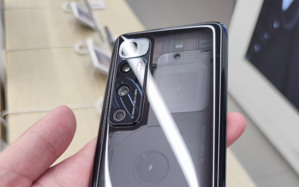 全北京第一台小米10至尊纪念版透明版小米10ultra开箱