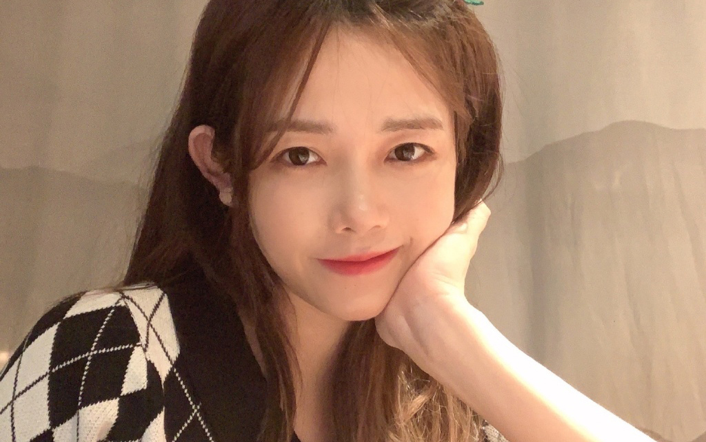 【陈思】【冷酷无情的陈田心】20211020 b站直播 今日份开心_哔哩哔哩