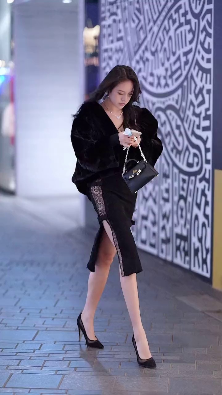 三里屯气质名媛风小姐姐穿搭街拍 穿搭