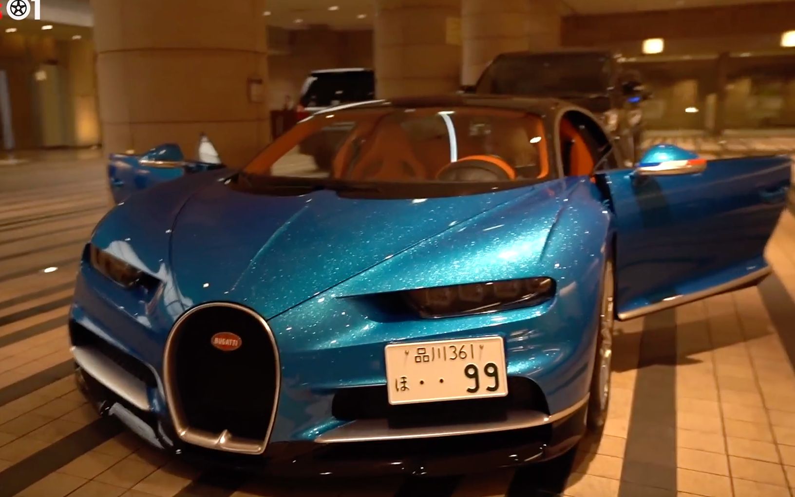 体验有着全世界最贵车漆的布加迪chiron中字