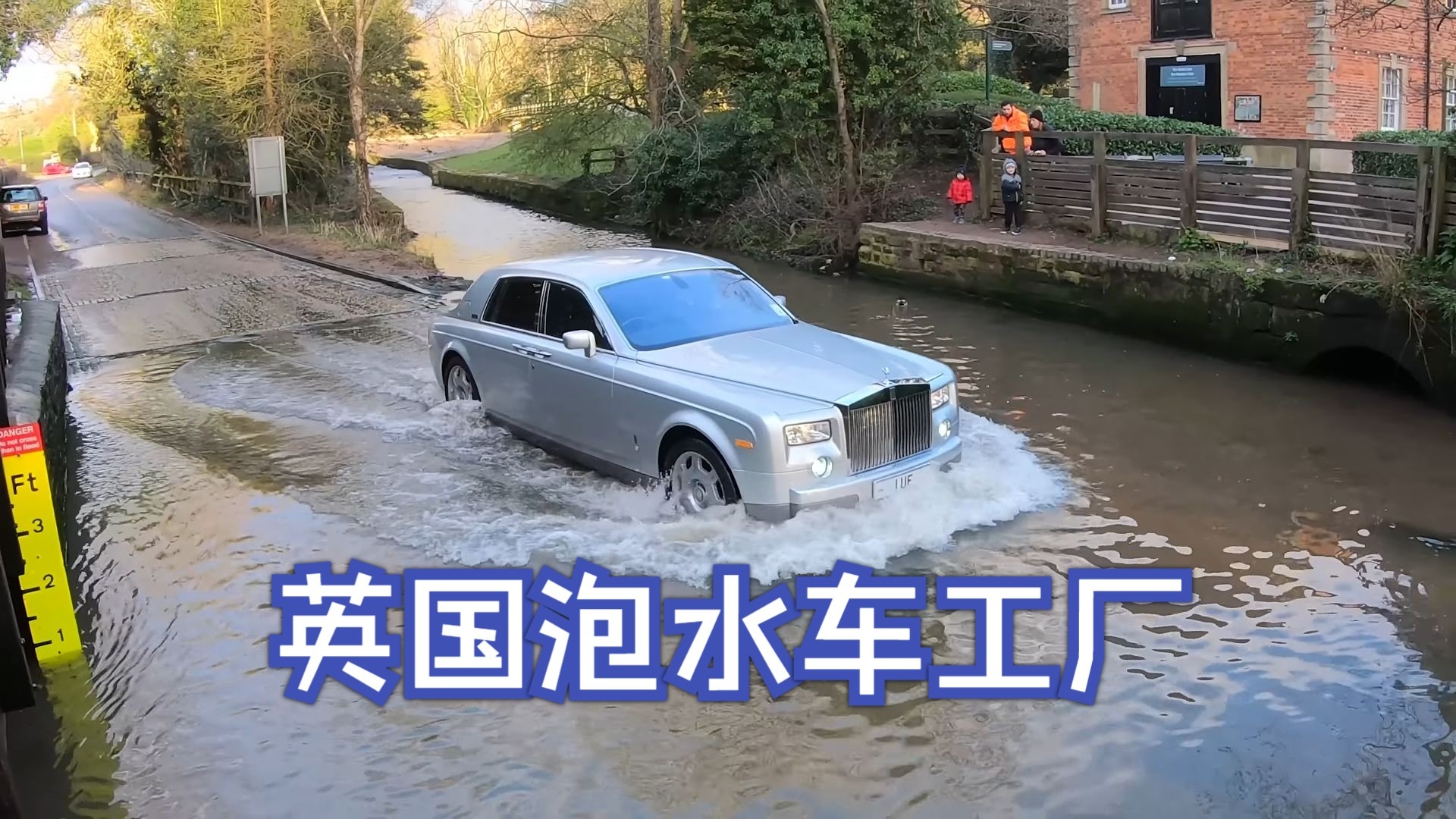 “当地居民说什么都不让封这条路”