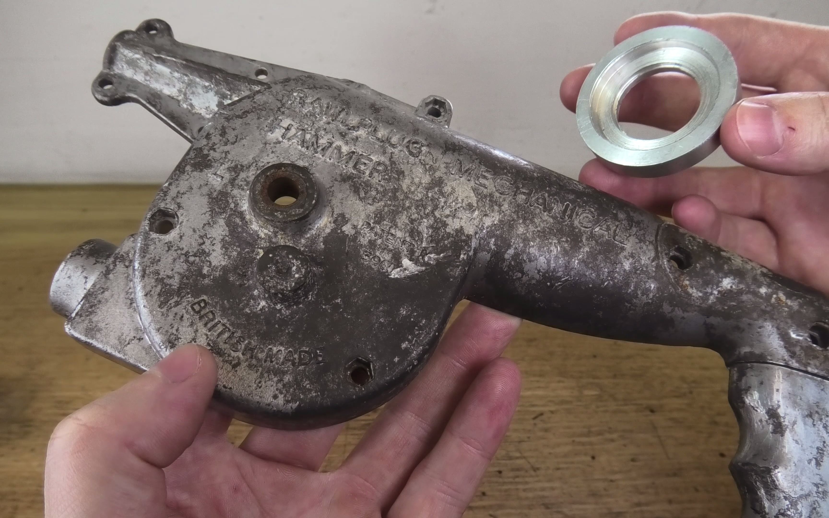 精【工具翻新】翻新一把古董级手摇冲击钻