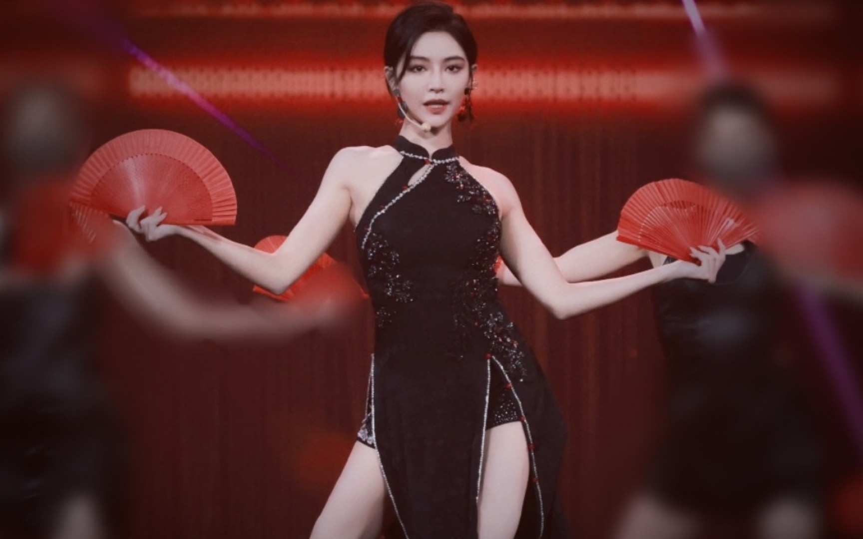 中国内地著名影视女演员,流行乐歌手许佳琪小姐经典旗袍造型(7)