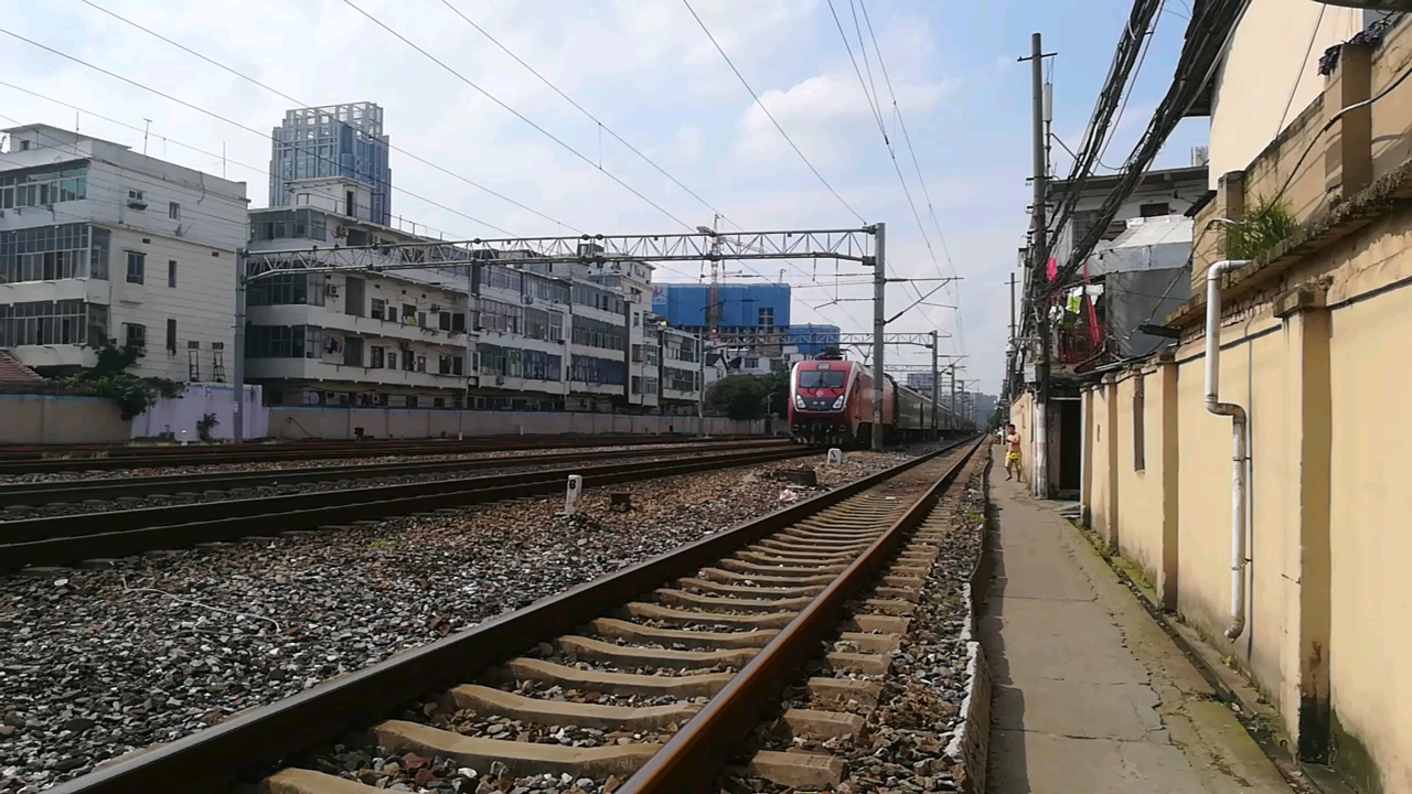 hx0195牵引k731大同广州东过南昌二场