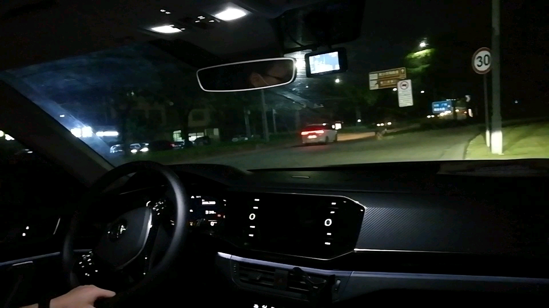 夜间驾驶副驾驶手机拍摄330tsi两驱尊贵型2019款全程音乐配乐