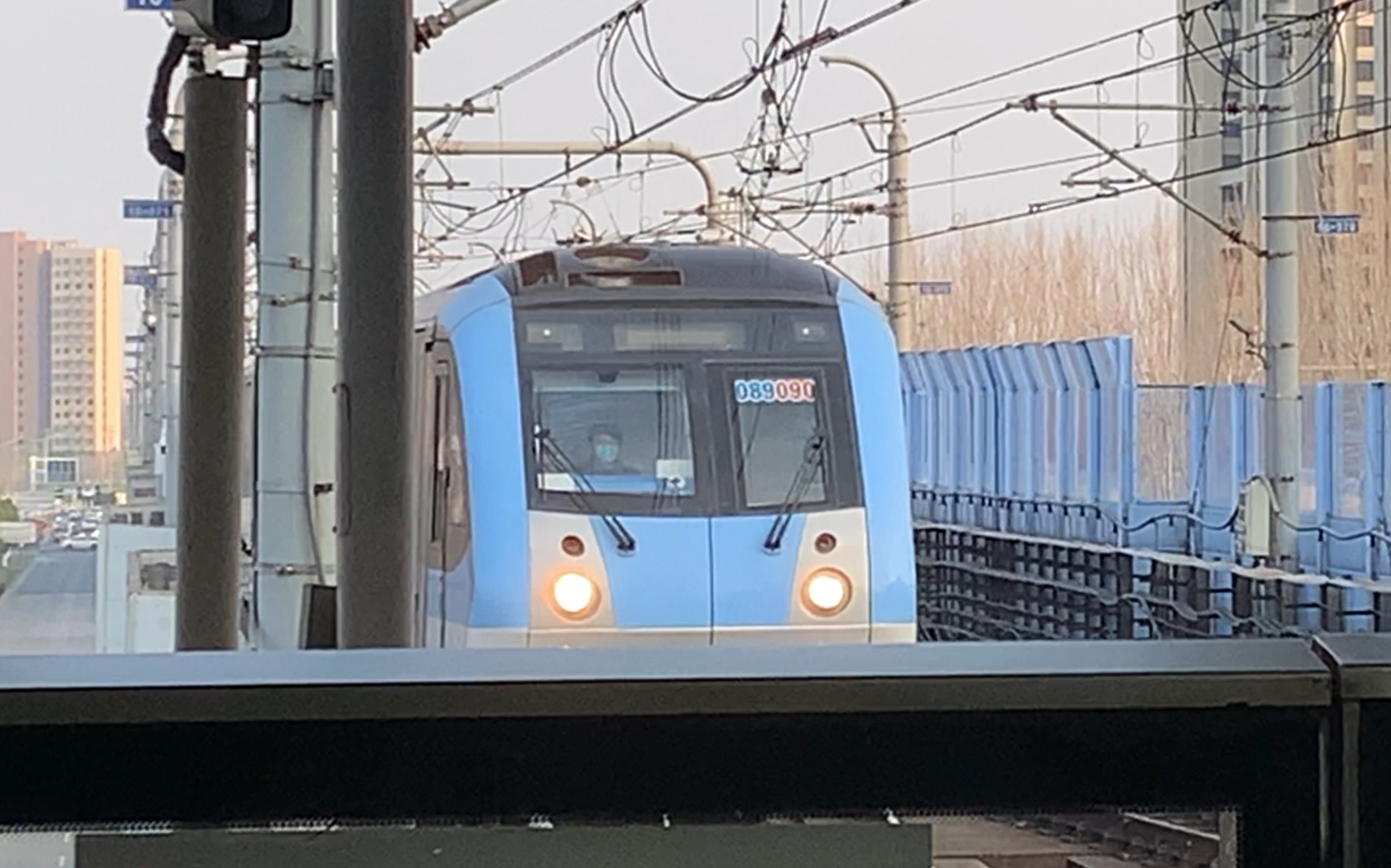 【南京地铁】1号线三代自主车089090药大折返进站