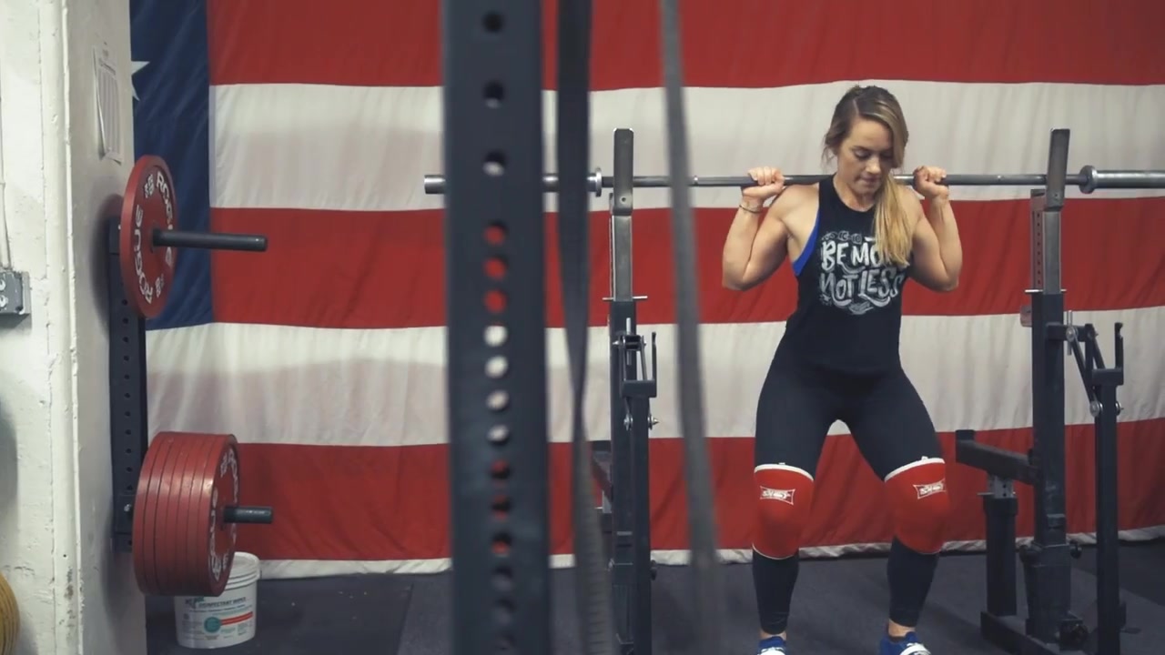 megsquats如果你觉得疲惫生无可恋就看看力量举妹子打打鸡血