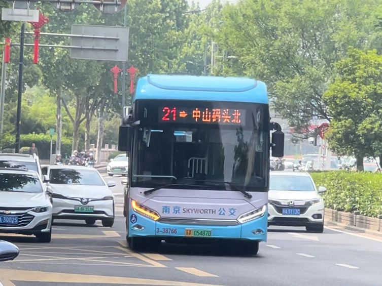 南京公交21路虎踞南路水西门到静海寺纪念馆 8信速pov