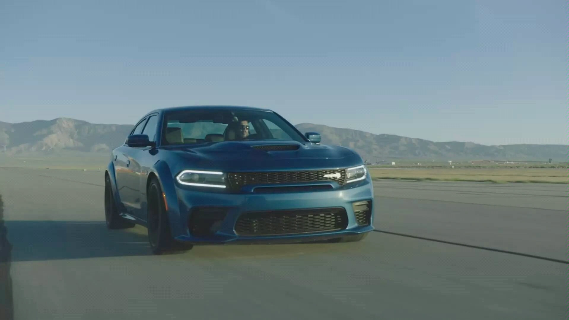 《新车速递》2020 款道奇charger srt地狱猫宽体肌肉车