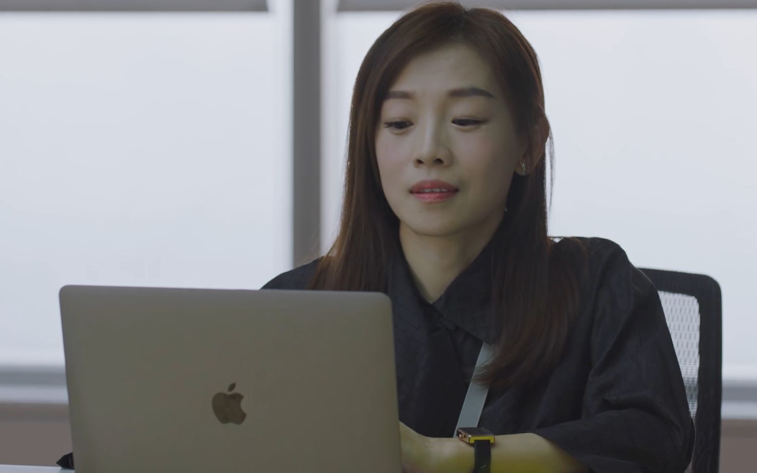 小欢喜:小金结局很狼狈,一个要求惹怒雷蒙德,两人开始相互拆台_哔哩