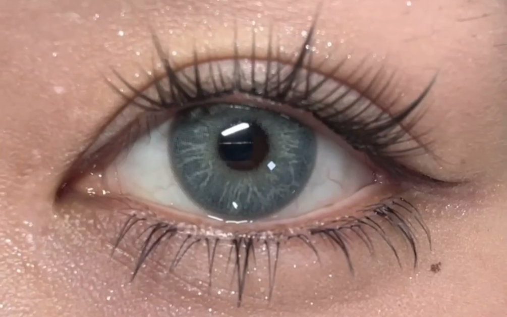 混血灰色美瞳推荐