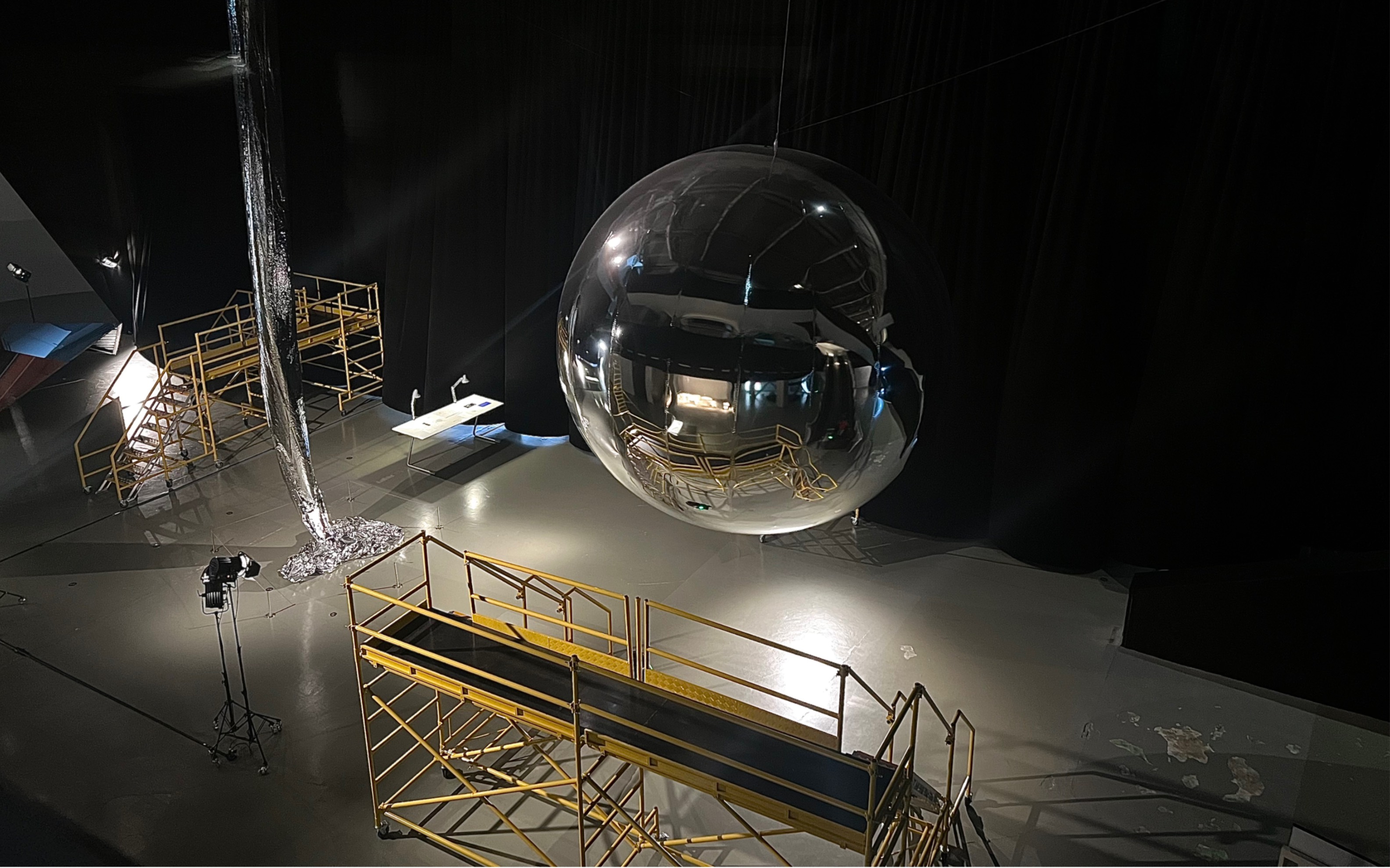 宇宙电影·星际穿越·魔都看展·上海双年展·上海当代艺术博物馆