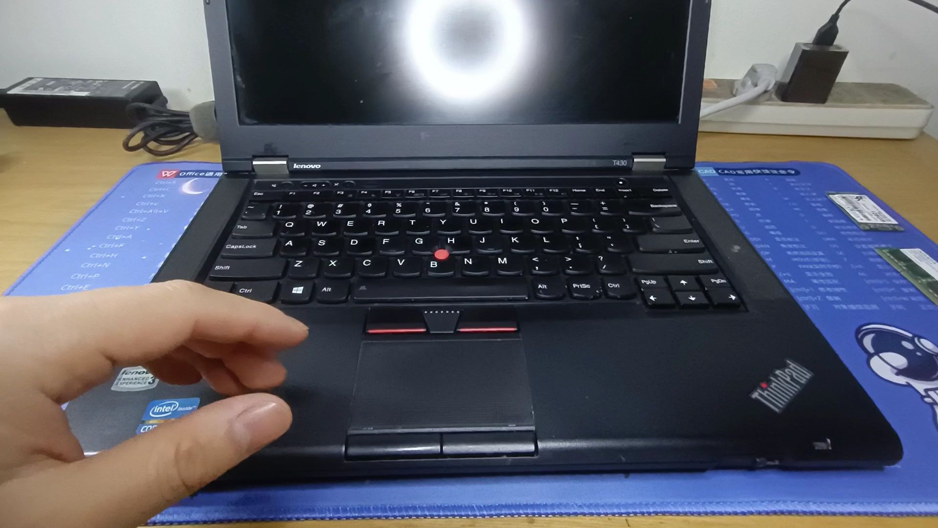 t430如何拆硬盘_联想t430拆硬盘教程 t430怎样
拆硬盘_遐想
t430拆硬盘教程「t430拆硬盘图解」 行业资讯