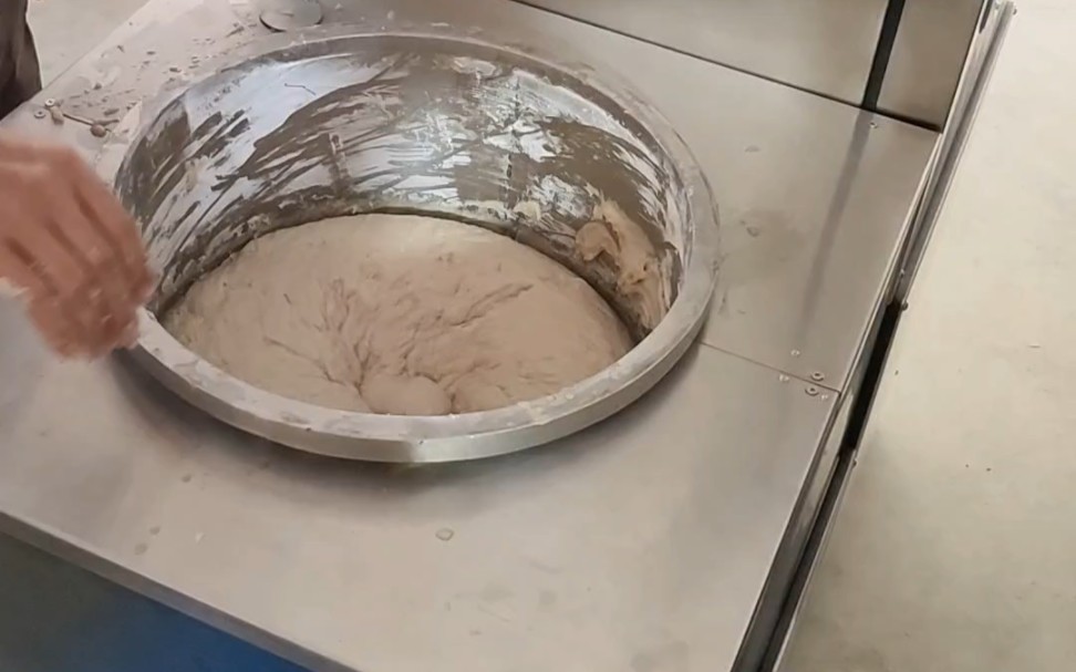 防手工制作的鱼丸打浆机,鱼丸搅拌机,鱼肉搅碎机