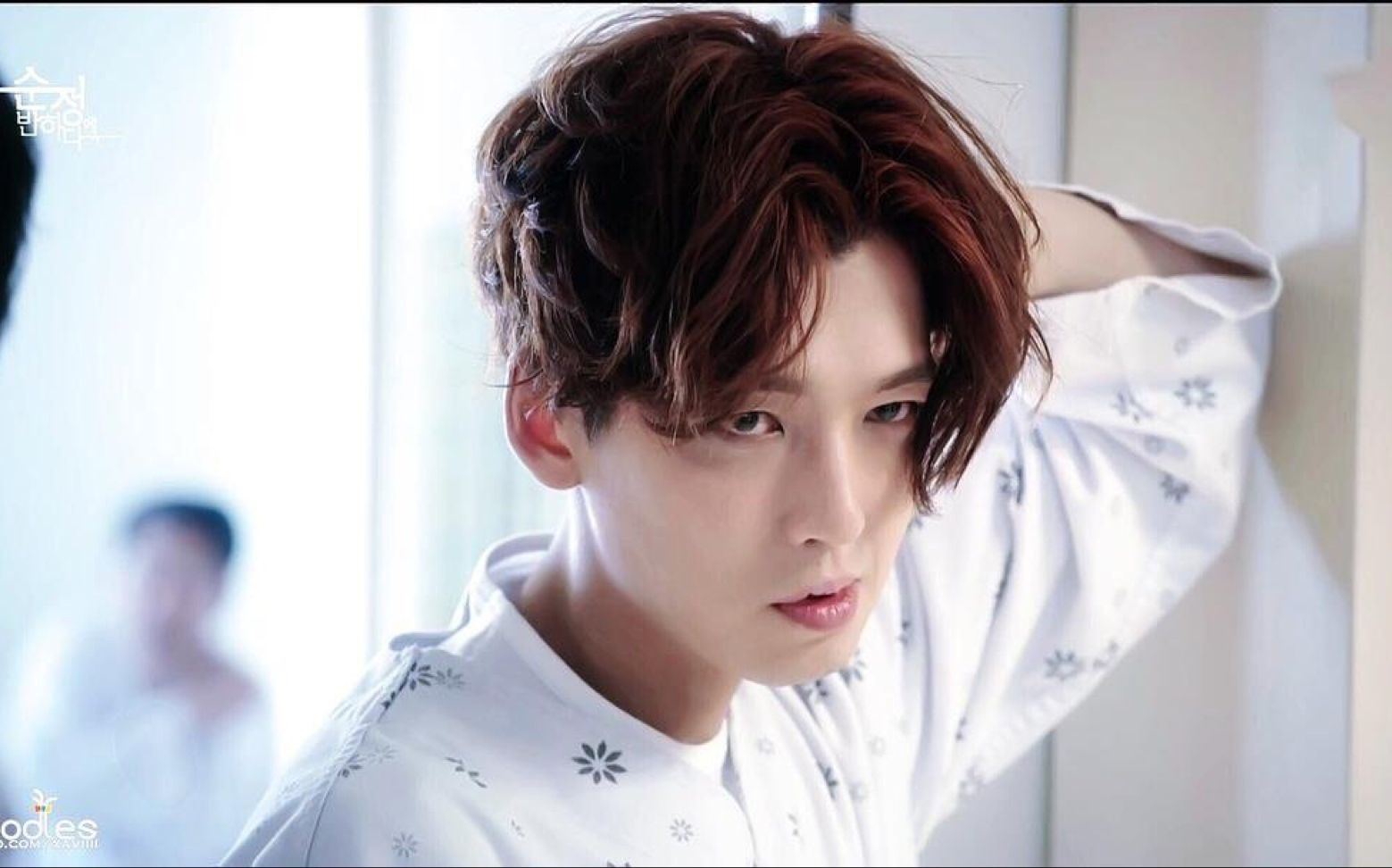 陷入纯情行走的荷尔蒙之郑京浩西装秀