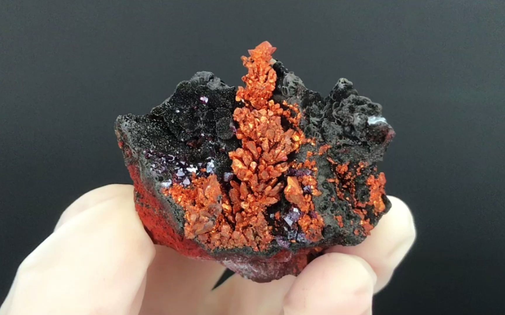 精美矿物晶体:安徽自然铜,赤铜矿