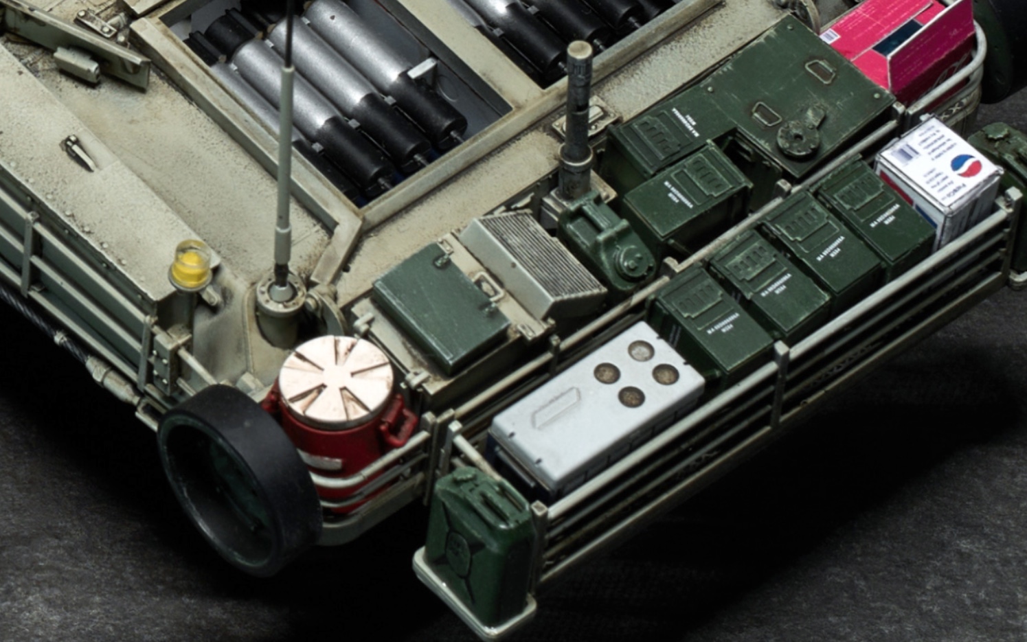 带你看美军m1a2内部结构