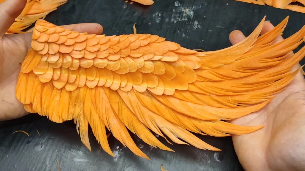 食品雕刻,胡萝卜拼接老鹰翅膀教程_哔哩哔哩_bilibili