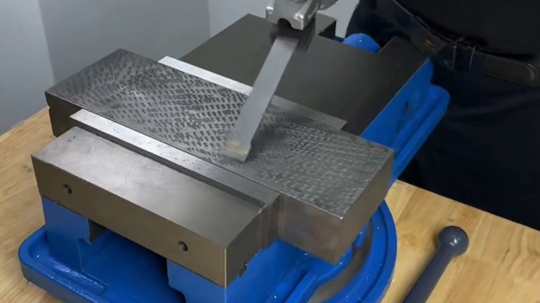 电动刮研铲刀上手快,铲刮效果真的太赞了!