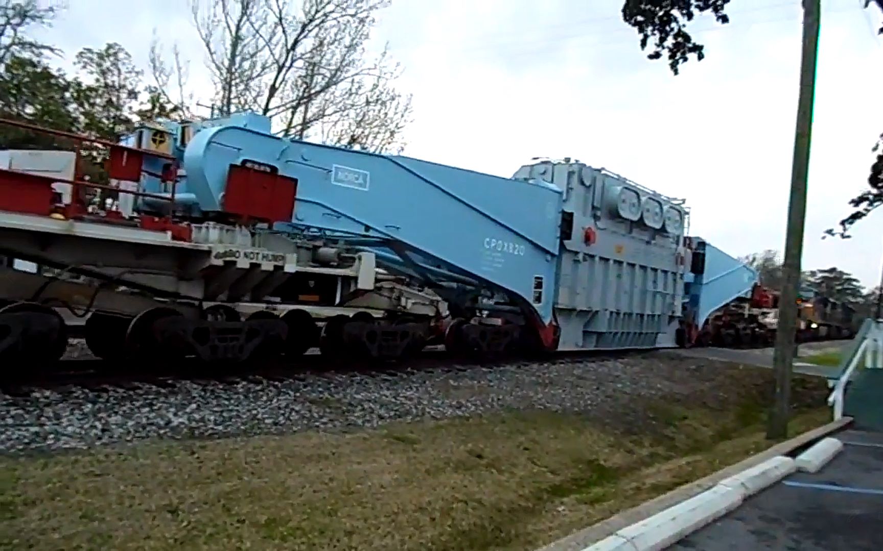 cpox820铁路钳夹车运输大件货物