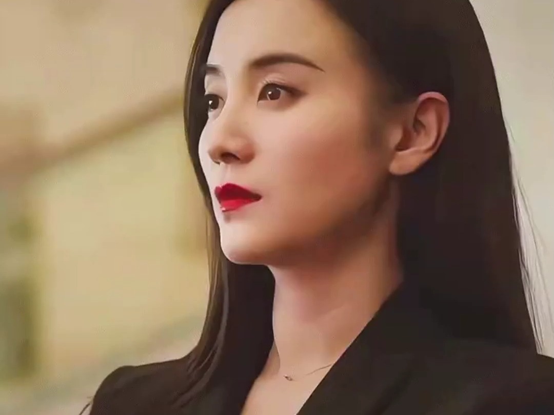 宋佳站出来谈论女性妊娠纹这个话题