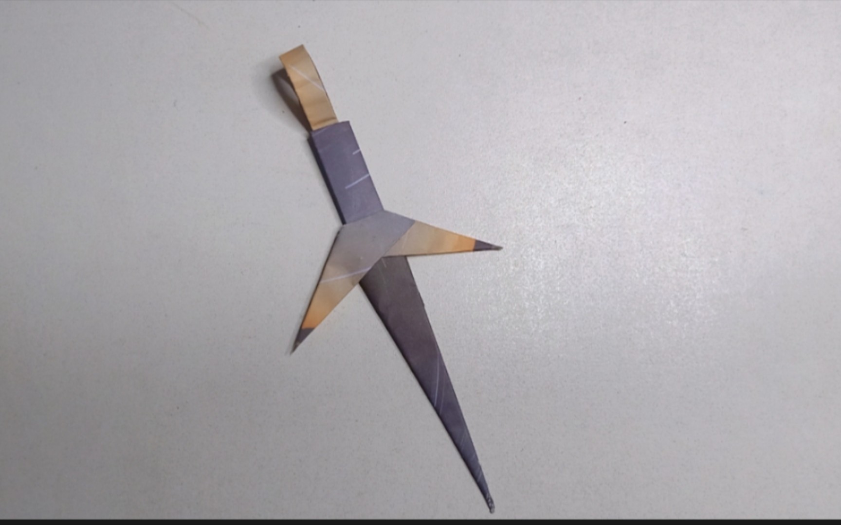 学生小暗器折纸 飞刀图片