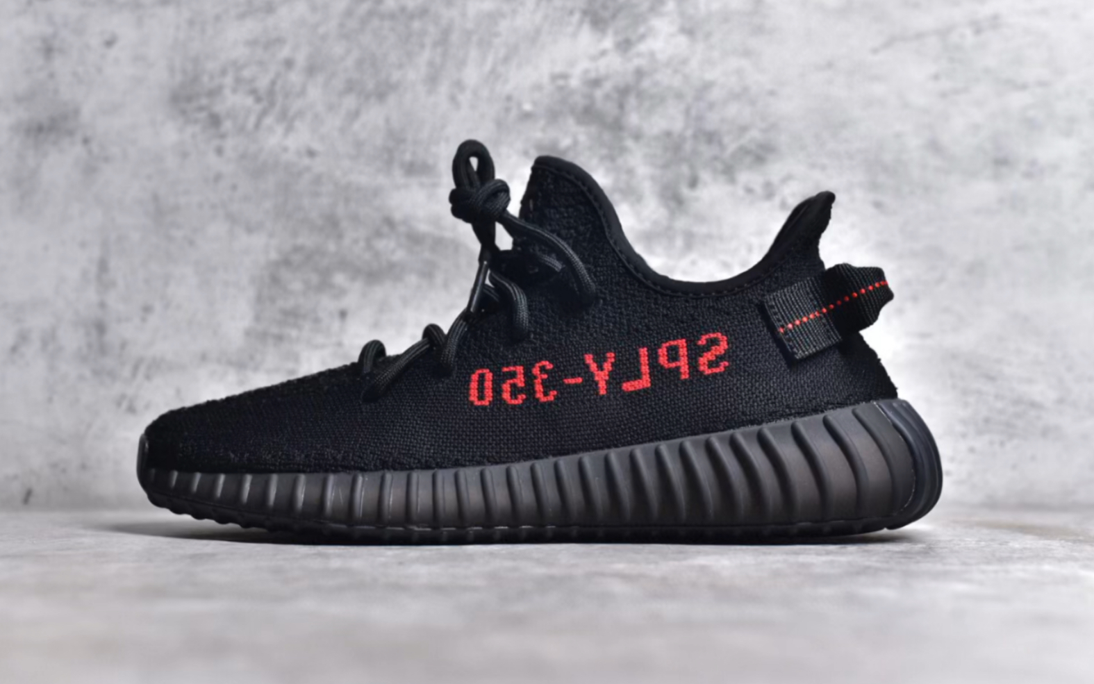 阿迪达斯 adidas boost yeezy 350 v2 bred 椰子黑红字低帮运动鞋cp9