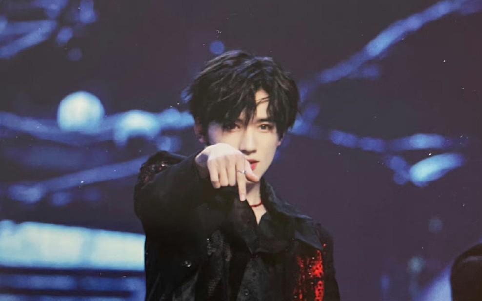 【宋亚轩】舞台直拍《窥探者stalker》remix原唱王菲菲,不允许喷漆没