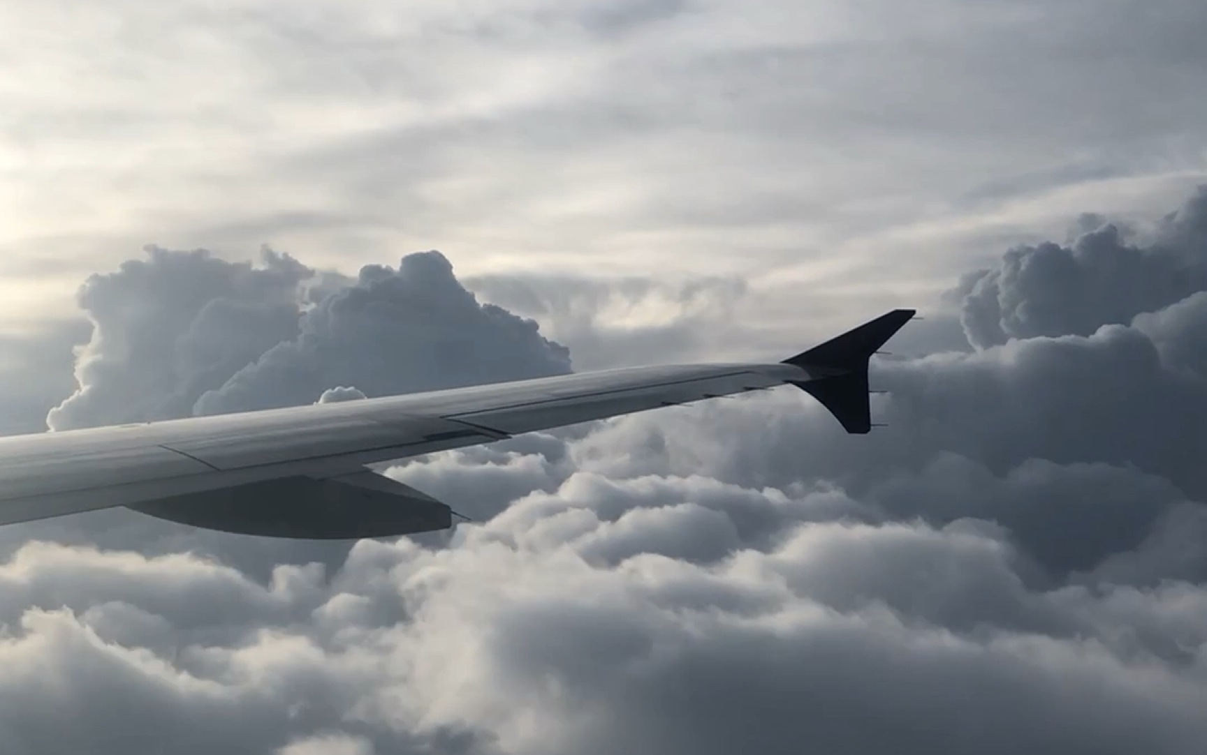 【实拍】飞机穿越云层合集_哔哩哔哩 (゜-゜)つロ 干杯~-bilibili